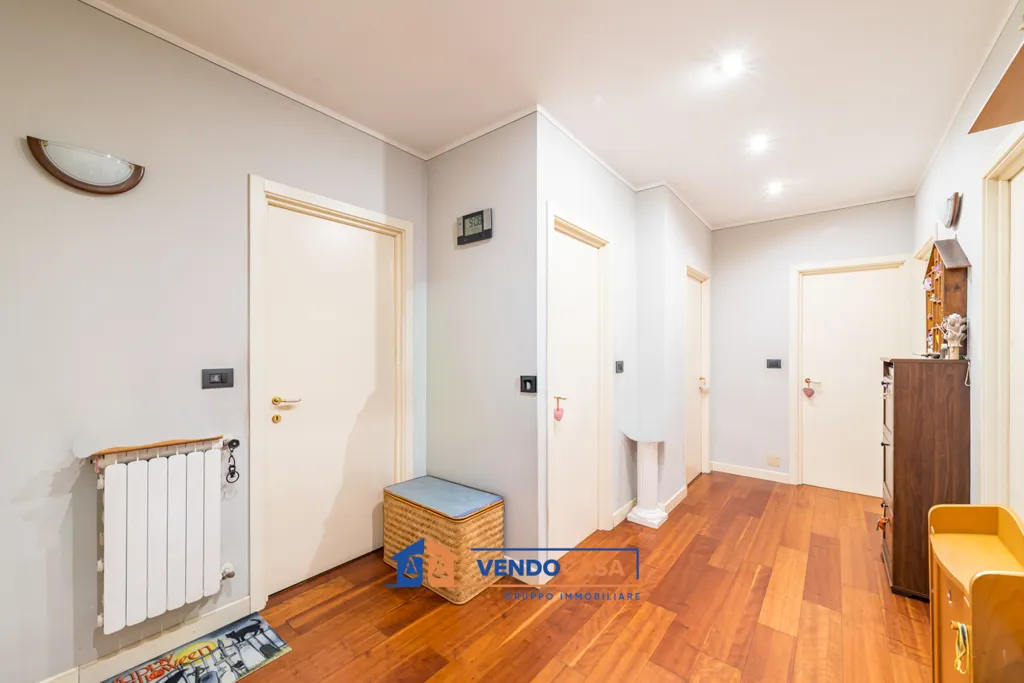 Entrée - Quadruplex Apartment with Balcony in Carmagnola