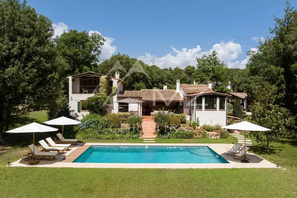 Pool - Provencal Villa with Pool near Saint-Paul-de-Vence