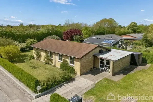Õhuvaade - Elevated Villa with Garden in Ollerup
