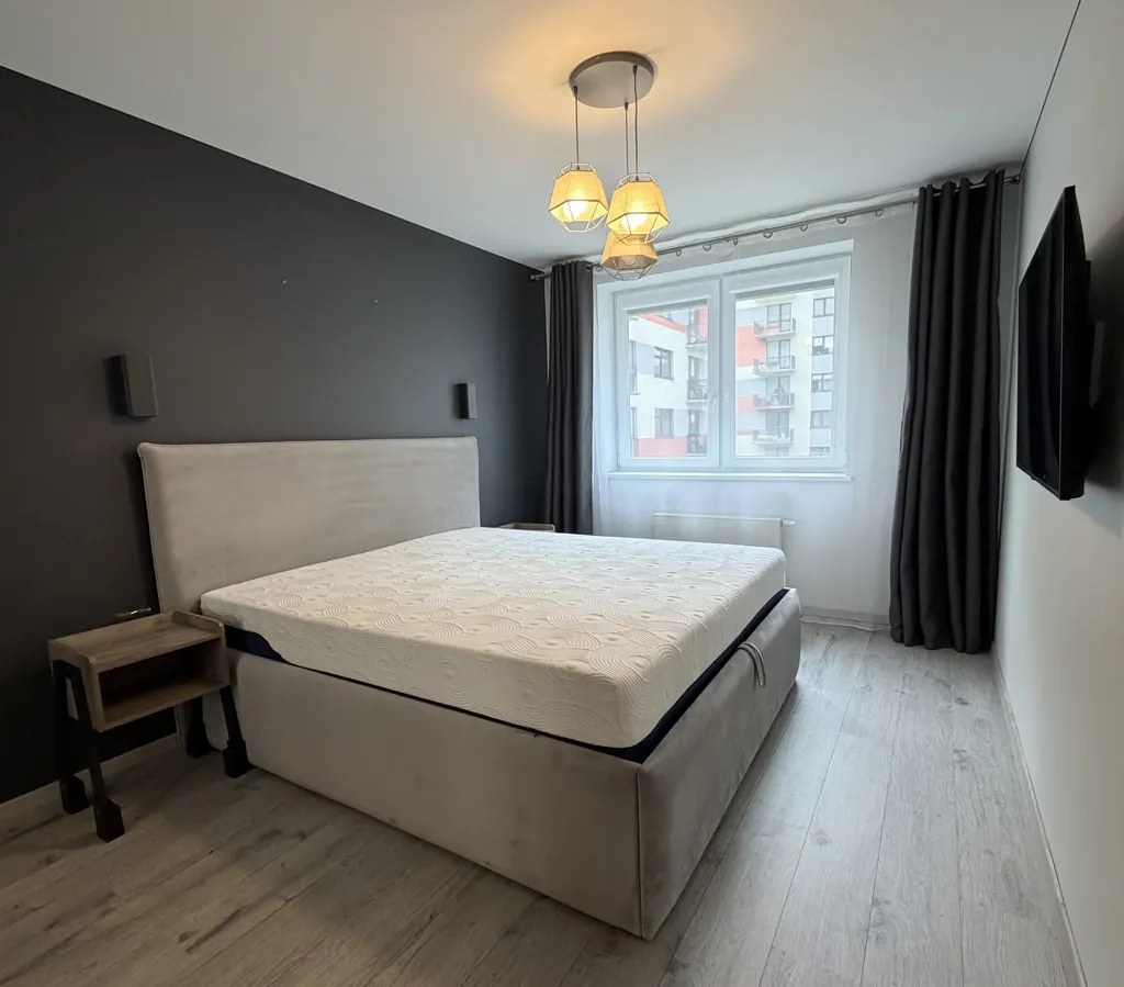 Magamistoad - Three-Bedroom Flat with Balcony in Pašilaičiai