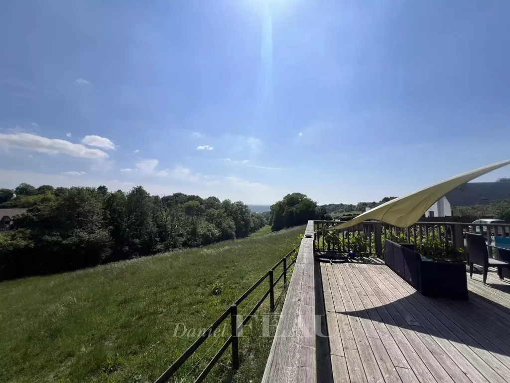 Terrasse - Maison Récemment Construite avec Vue sur la Touques à Trouville-sur-Mer
