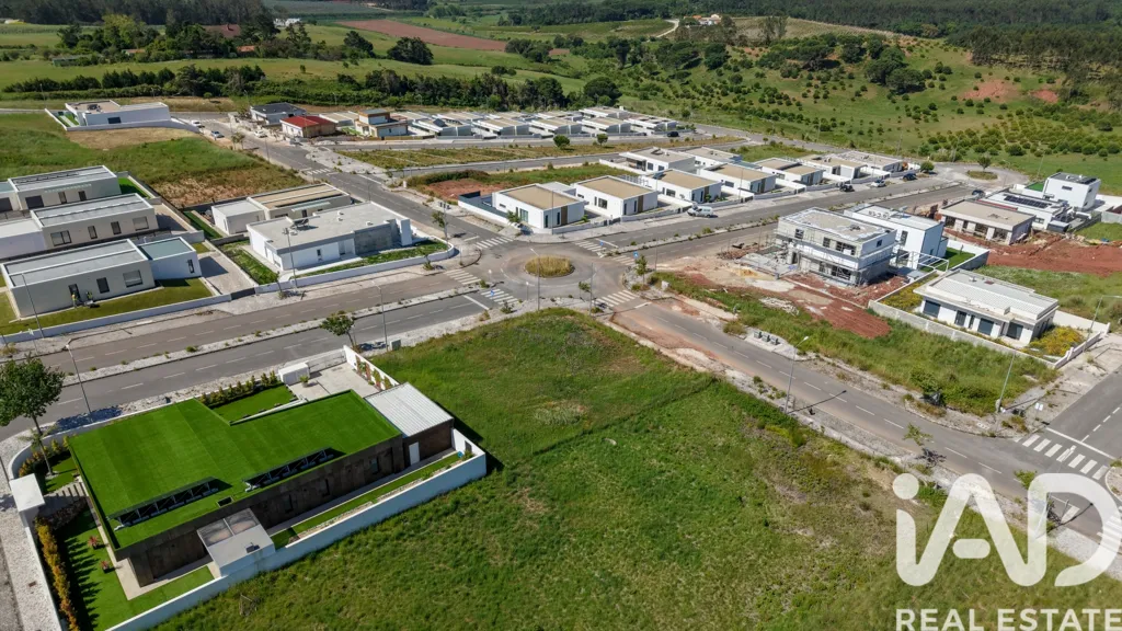 Vista aerea - Urban Plot with Panoramic Views in Caldas da Rainha