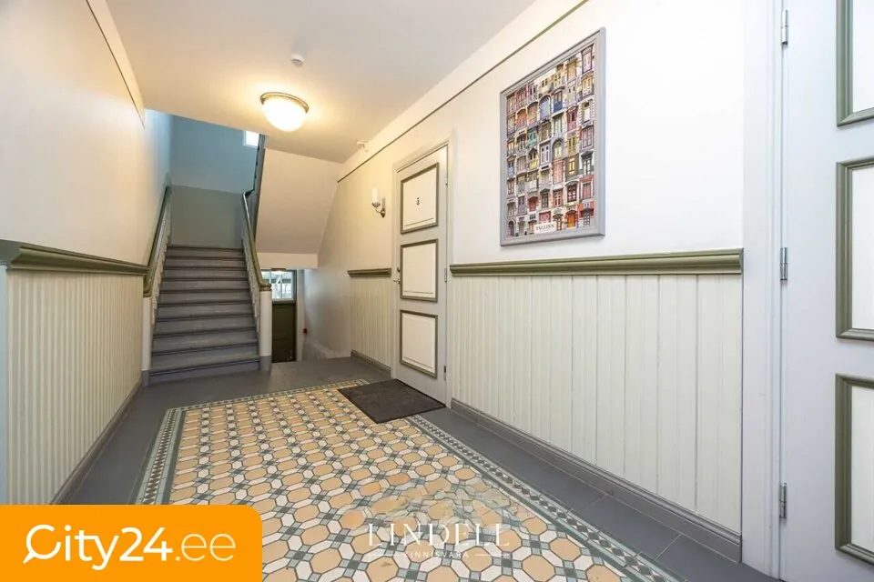 hallway_entrance