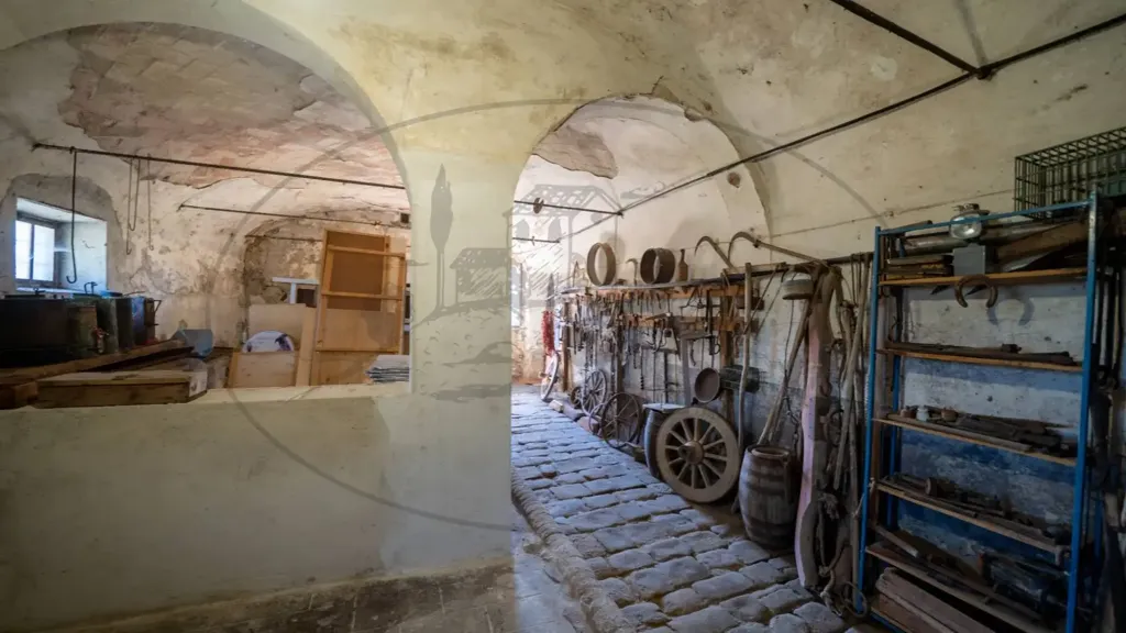 Pesuköök - Rustic Farmhouse with Multiple Uses in Figline Valdarno