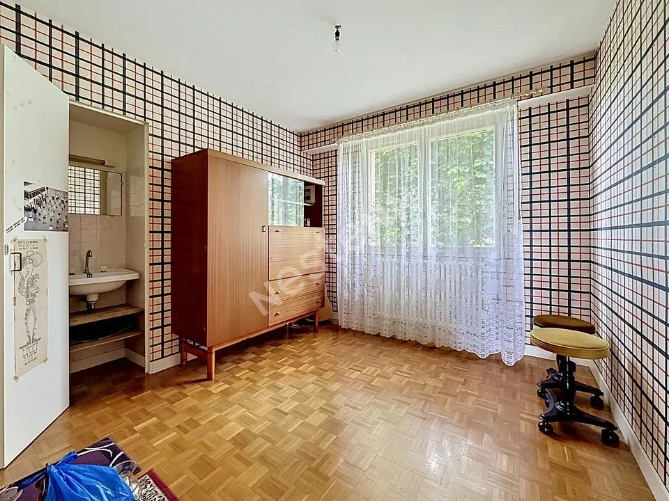 Bedrooms - 1973 House with Garden in Mesanger