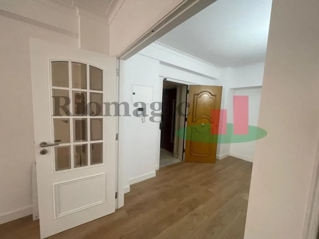 Soggiorno - Refurbished Flat with Balconies in Lisbon