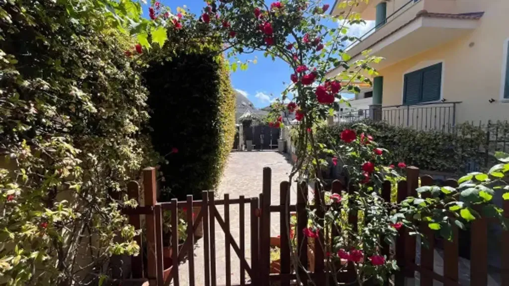 Aed - Bifamiliar Villa with Sea View in Montepaone