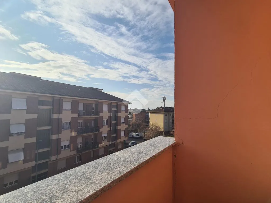 Balcon - Top-Floor Apartment with Balcony in Bra