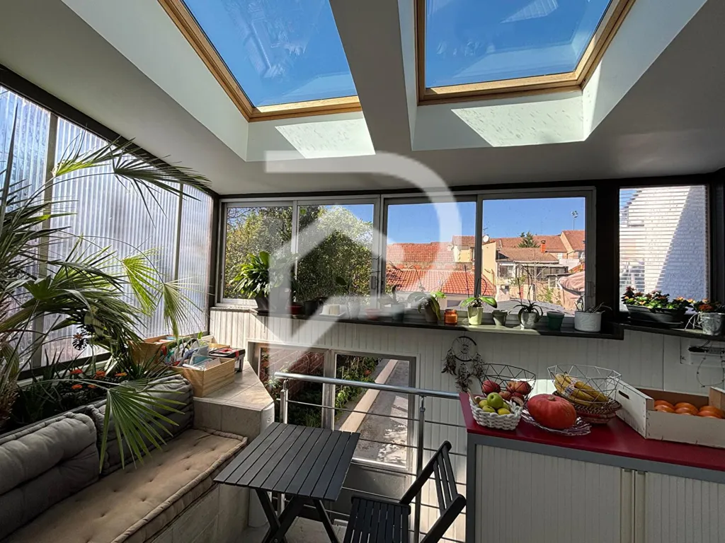 Terrass - House with Terrace in Colombier, Bezons