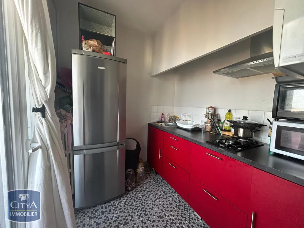 Cucina - Studio with Balcony and View in Montauban