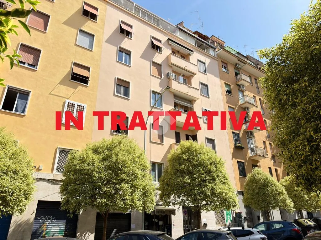 Välivaade - Studio with Balcony in Via Iberia, Rome