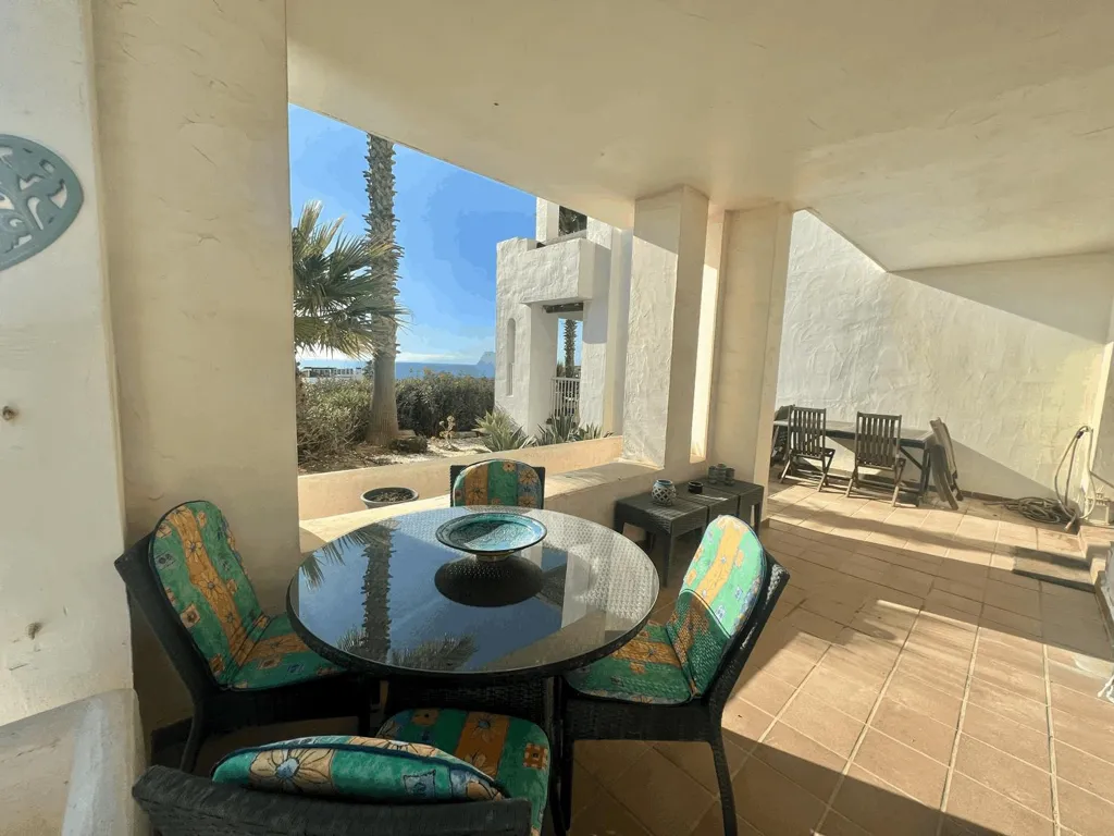 Terrasse - Beachfront Apartment with Sea Views in La Alcaidesa