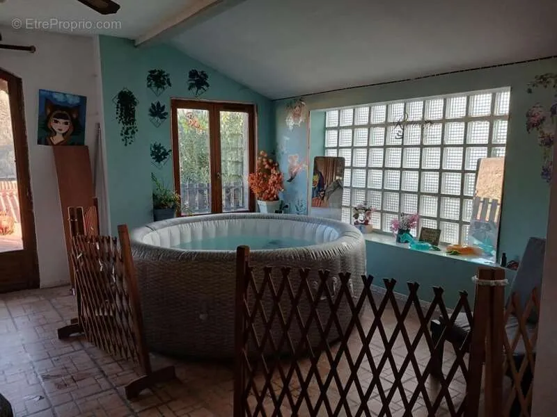 Toad - Spacious Townhouse with Mountain View in Thiers
