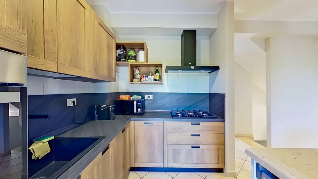 Cuisine - Contemporary Villa with Terrace in Rome