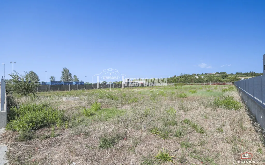 Giardino - Buildable Plot with Commercial and Residential Potential in Rimini
