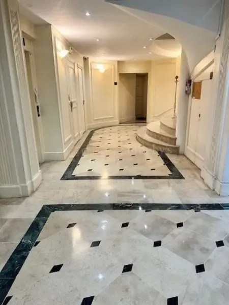 Entrée - Appartement de Charme avec Ascenseur sur Boulevard Malesherbes