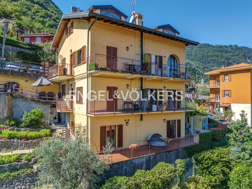 Välivaade - Lake View Flat with Attic in Oliveto Lario