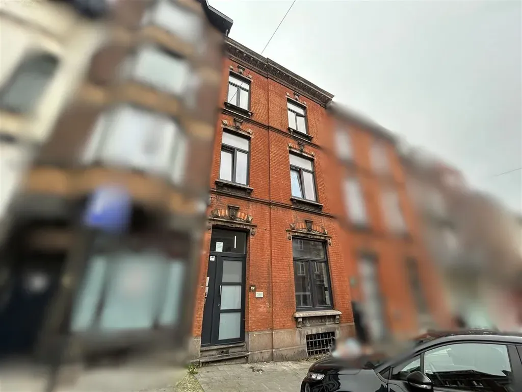 Esterno - Rental Building with Two Bathrooms in Charleroi