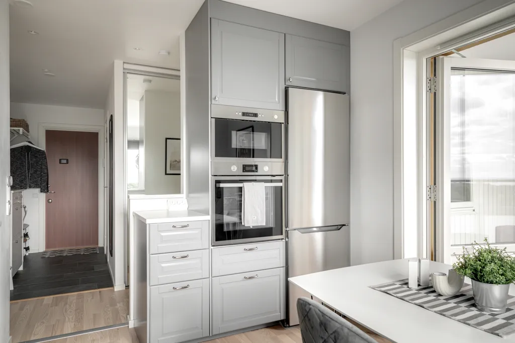 Cuisine - Renovated Two-Bedroom with Balcony in Ättekulla