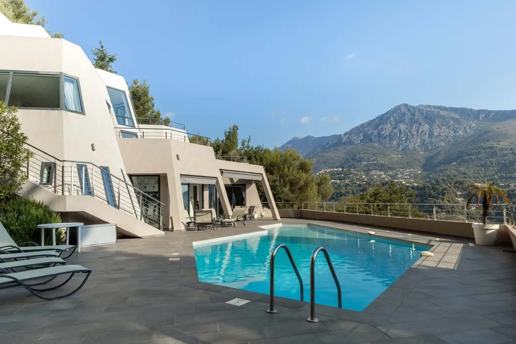 Pool - Luxury Villa with Sea View in Roquebrune-Cap-Martin