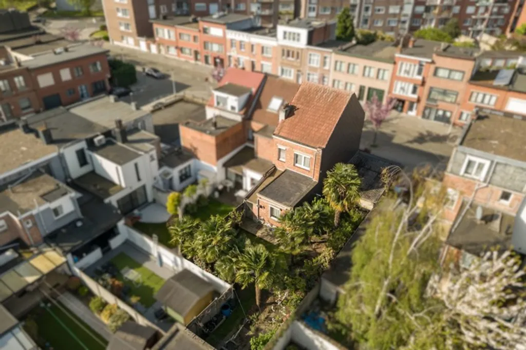 Vue aérienne - Maison avec Garage Spacieux à Anvers