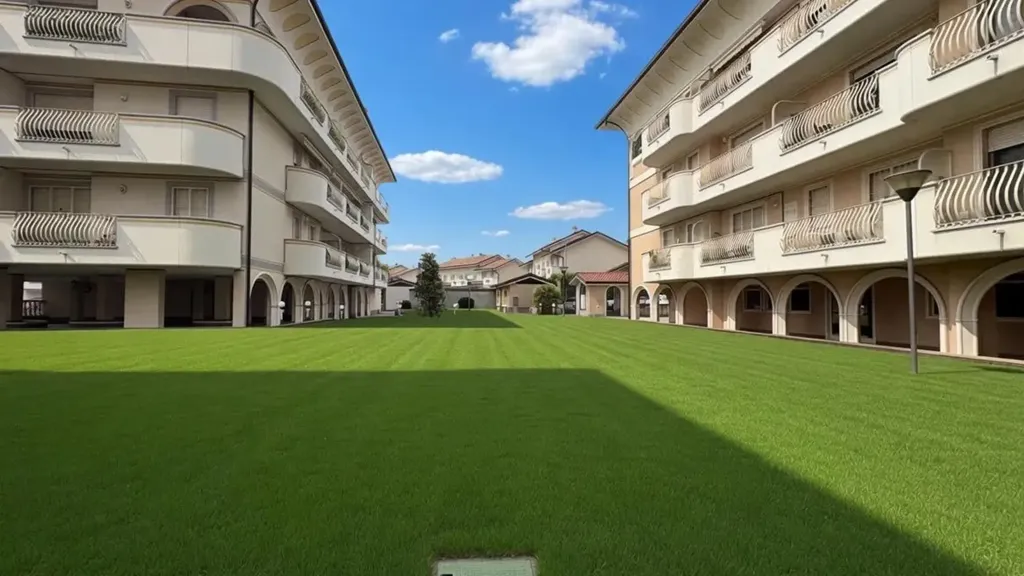Garden - Bright 2-Bedroom Apartment with Balcony in Mesero