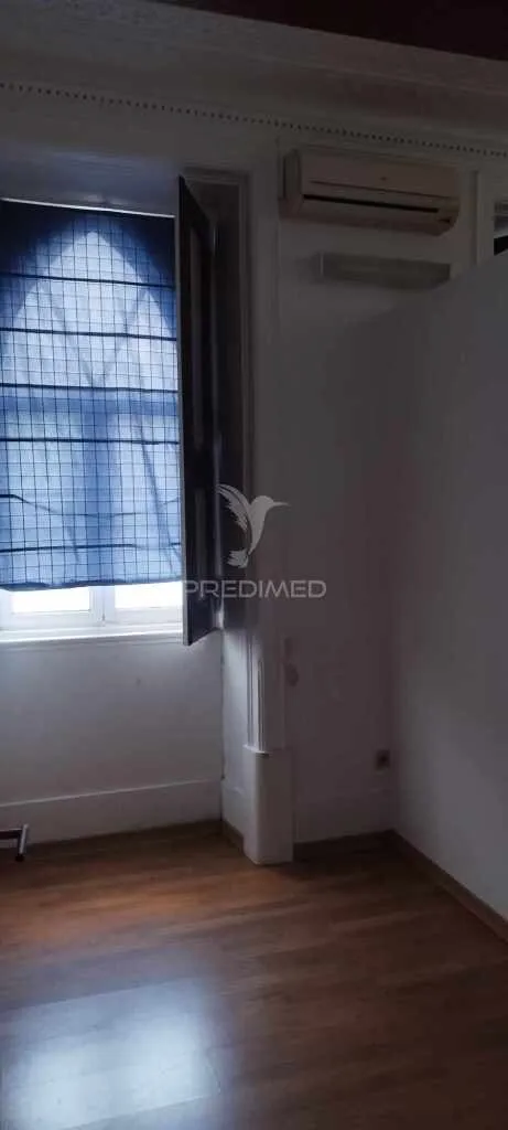 Stanze - Commercial Space in Town Centre