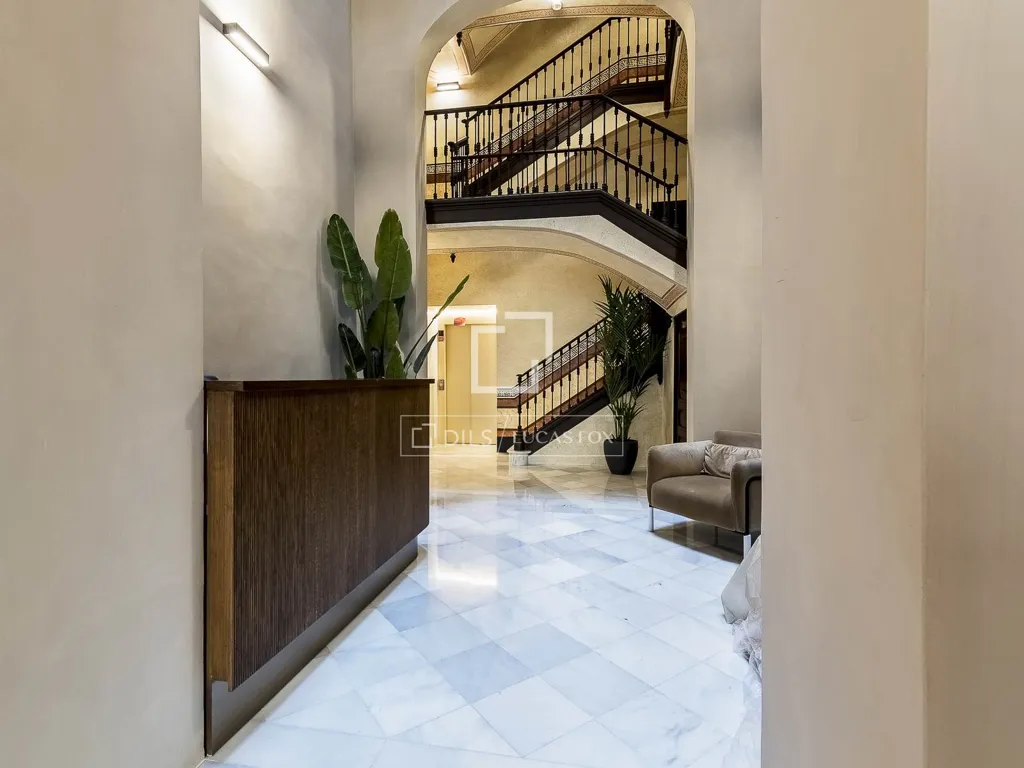 Entrée - Renovated Apartment with Terrace in Eixample Right