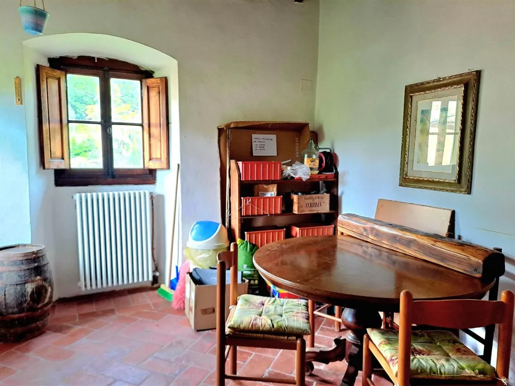 Salle à manger - Rustic Farmhouse with Olive Grove in Pontassieve