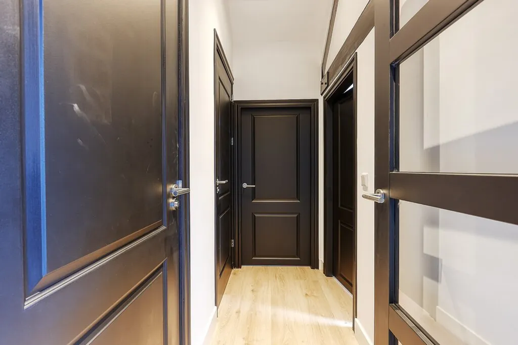 Entrée - Modernised Apartment with Private Parking in The Hague Centre
