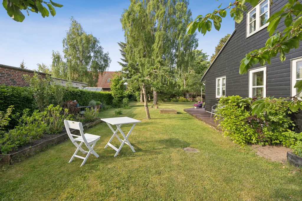 Giardino - Detached Villa with Large Garden in Risskov