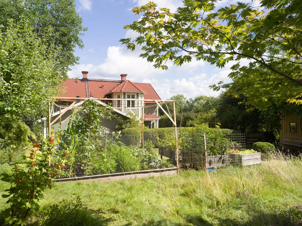 Jardin - Converted Church with Atelier in Gnesta