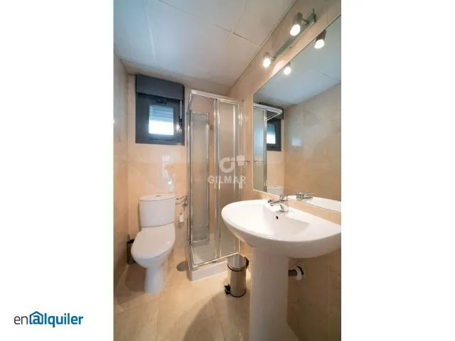 Salles de bain - Modern Flat with 2 Bedrooms in Palacio, Madrid