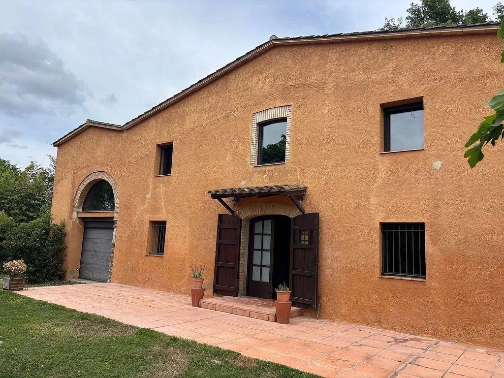 Esterno - Restored Masia with Garden in Quart