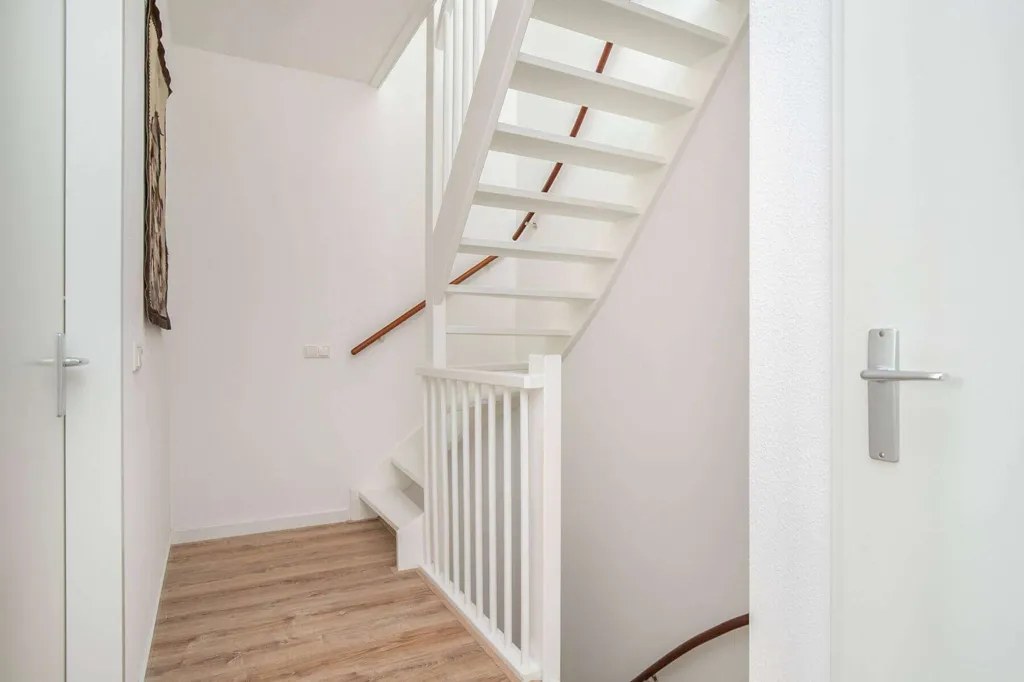 Pièces - Modern Corner House with Garden in Zeist