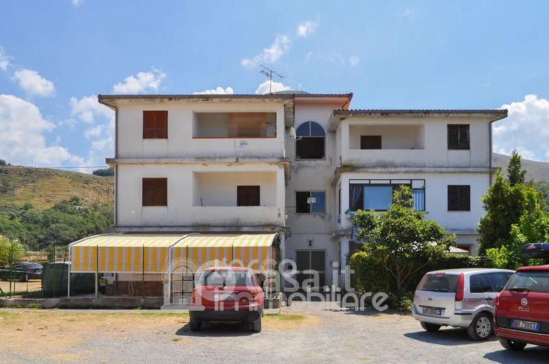 Välivaade - Ground Floor Trilocale with Garden in Maierà