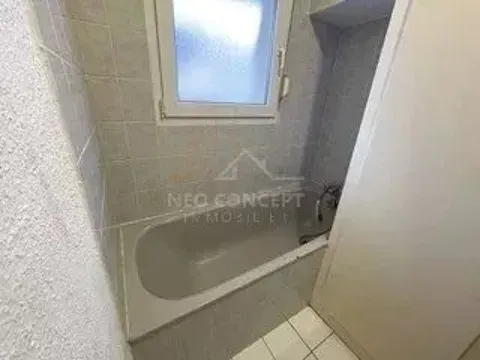 Salles de bain - Studio en Rez-de-Jardin avec Terrasse à Vendenheim