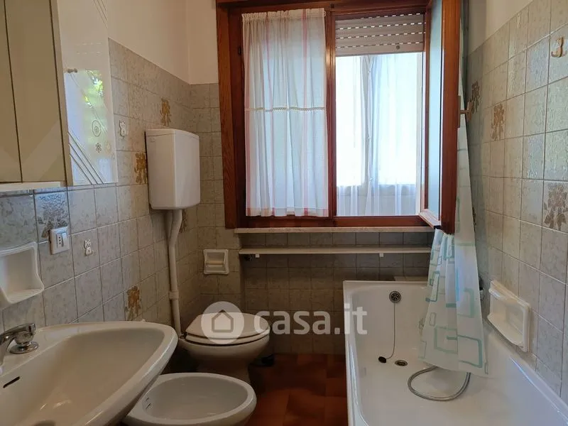 Salles de bain - Fully Furnished Studio with Veranda in Udine