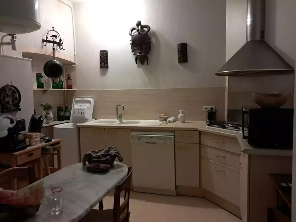 Cuisine - Appartement Haussmannien avec Jardin au Centre de Chalon-sur-Saône