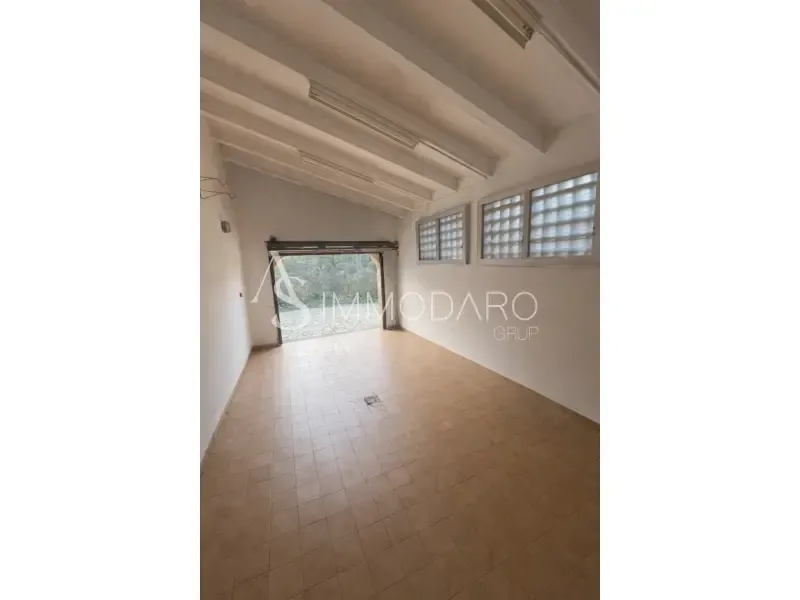 Garage - Chalet with Mountain Views in Golf Costa Brava
