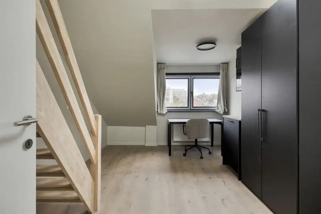 Esik - Renovated Student Residence near Leuven