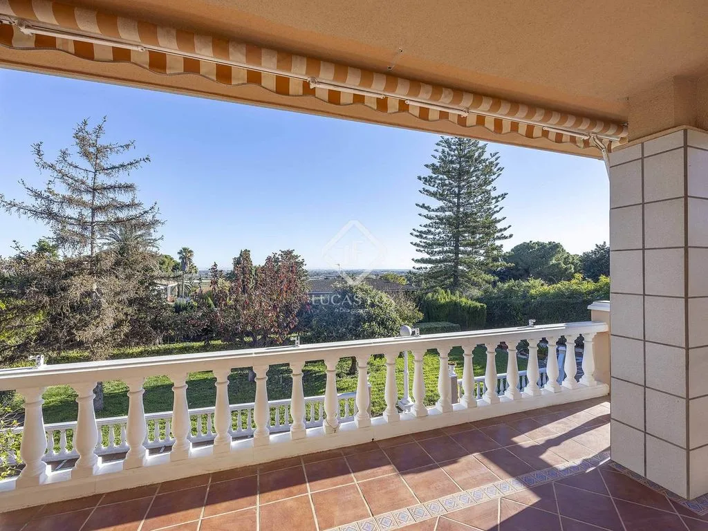 Terrass - House with Albufera Views in Picassent