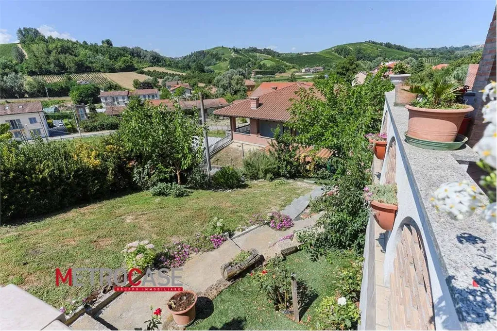 Garden - Terraced Villa with Private Garden in Canale