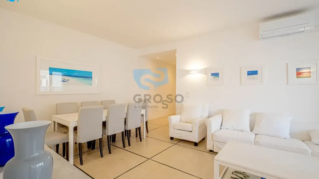 Séjour - Seafront Apartment with Private Beach in Jesolo