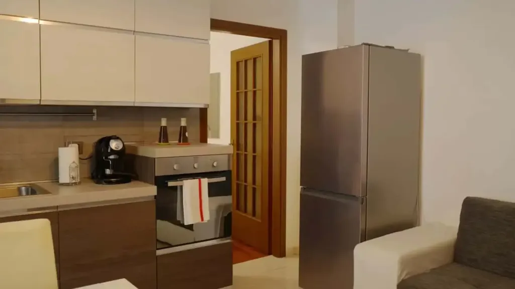 Cuisine - Bright Studio with Metro Access in Milan