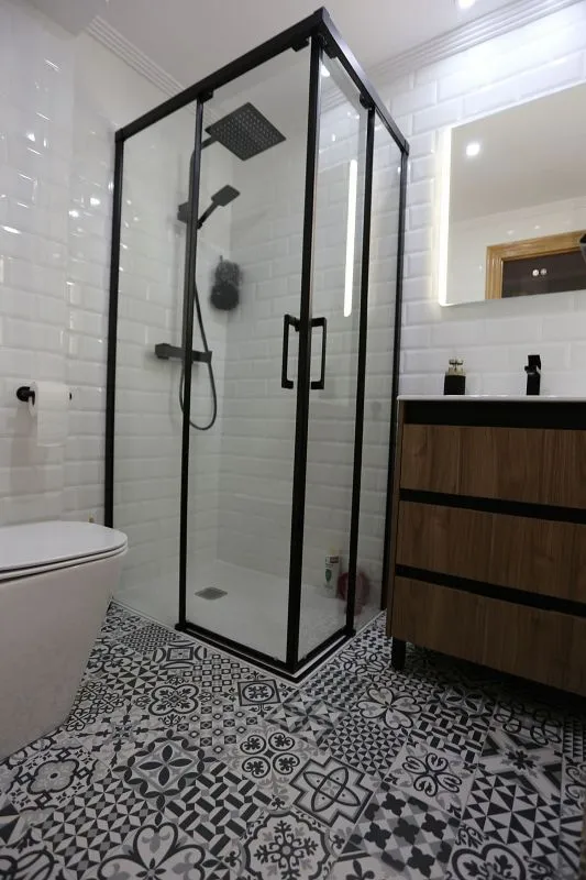 Vannitoad - Furnished Flat with South View in Santander