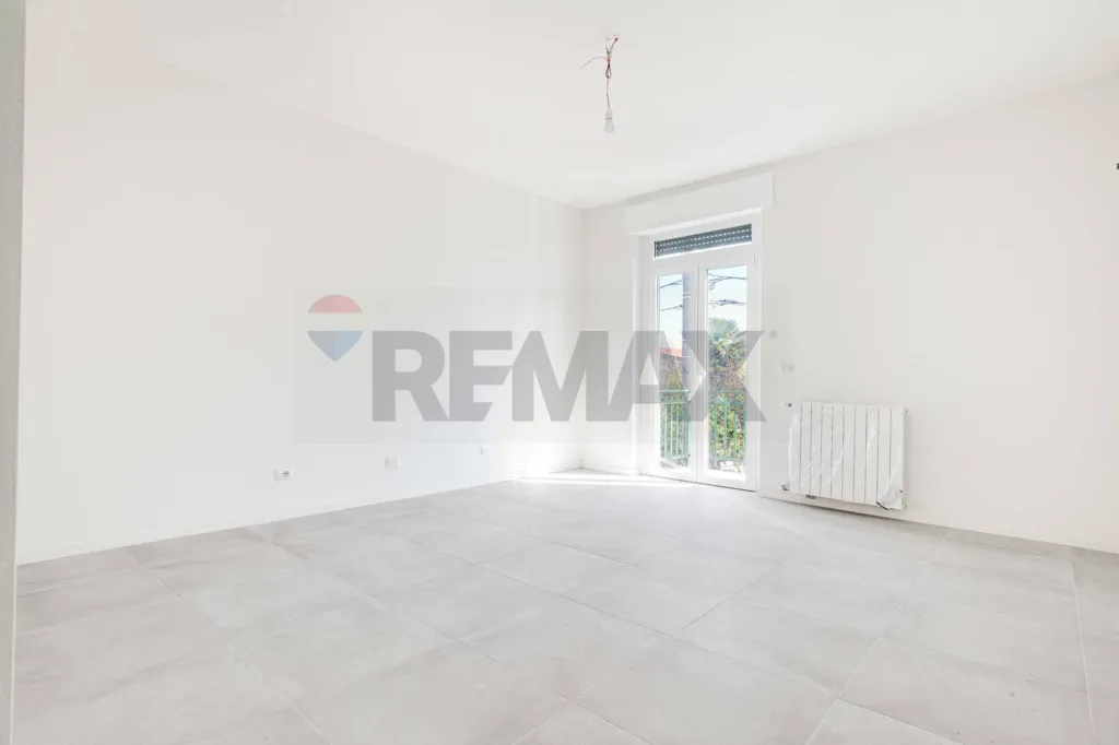 Pièces - Modernised Two-Bedroom Apartment in Arsago Seprio