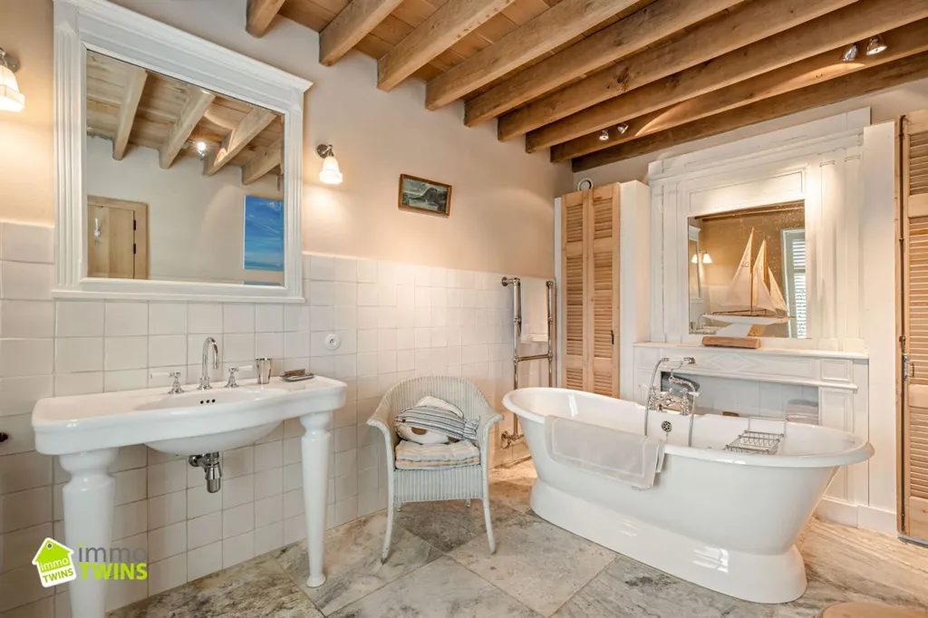 Vannitoad - Renovated Patershoeve with Pool in Buggenhout