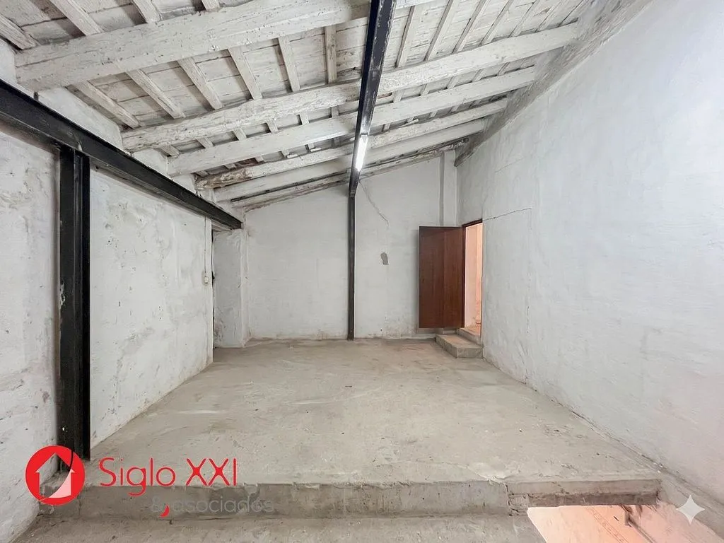 Pièces - Open-Plan House with Terrace in Madrigal