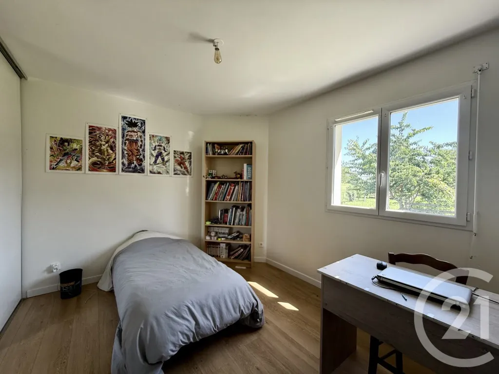 Bedrooms - Spacious House with Garden in Daignac